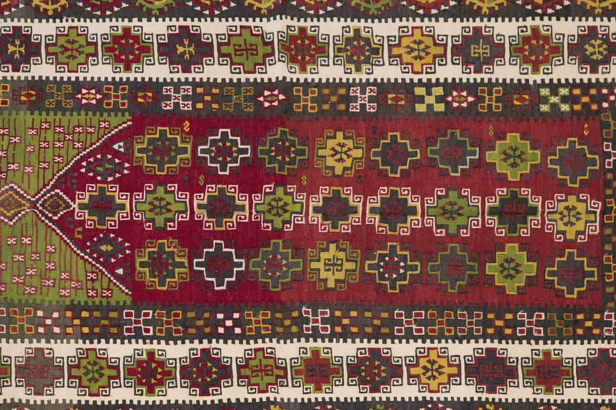 Kayseri Gömürgen Rug, 124 x 195 cm, 4 x 6.4 ft