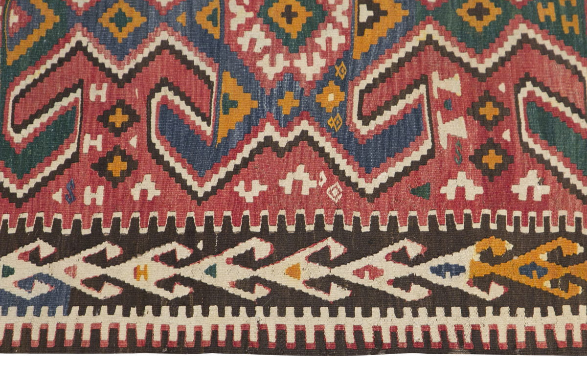 Konya Runner Kilim, 126 x 315 cm / 4'2 x 10'4 feet