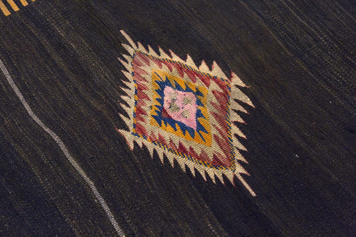 Konya Vintage Kilim, 102 x 186 cm, 3.4 x 6.1 ft