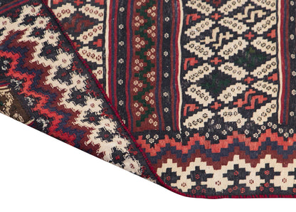 Kurdish Kilim, 155 x 220 cm / 5'1 x 7'3 feet