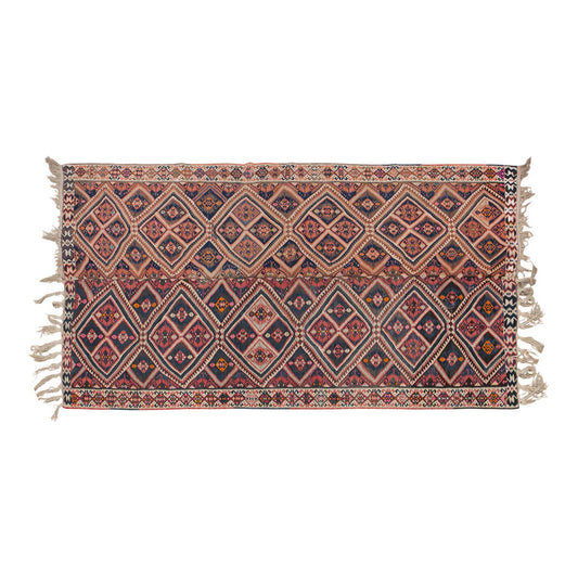 Lake Van Kilim, 100 Years Old, 175 x 287 cm / 5'9 x 9'5 feet