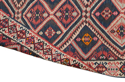 Lake Van Kilim, 100 Years Old, 175 x 287 cm / 5'9 x 9'5 feet