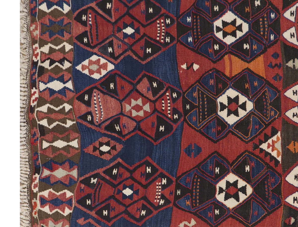 Lake Van Kilim, 112 x 240 cm, 3'8 x 8 feet