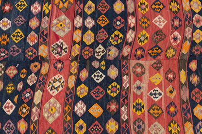 Lake Van Kilim, 145 x 280 cm / 4'9 x 9'2 feet