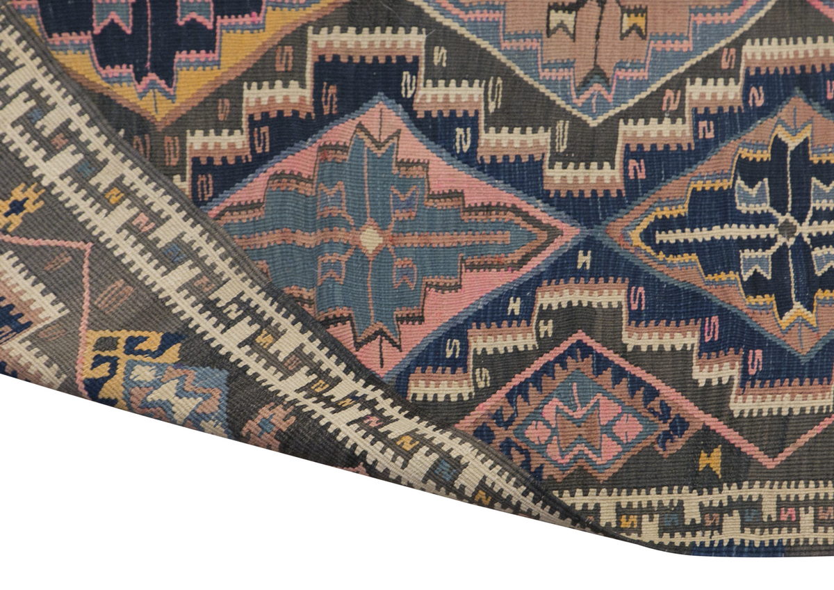 Lake Van Kilim, 145 x 380 cm, 4'9 x 12'6 feet