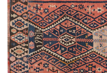 Lake Van Kilim, 163 x 322 cm / 5'4 x 10'7 feet