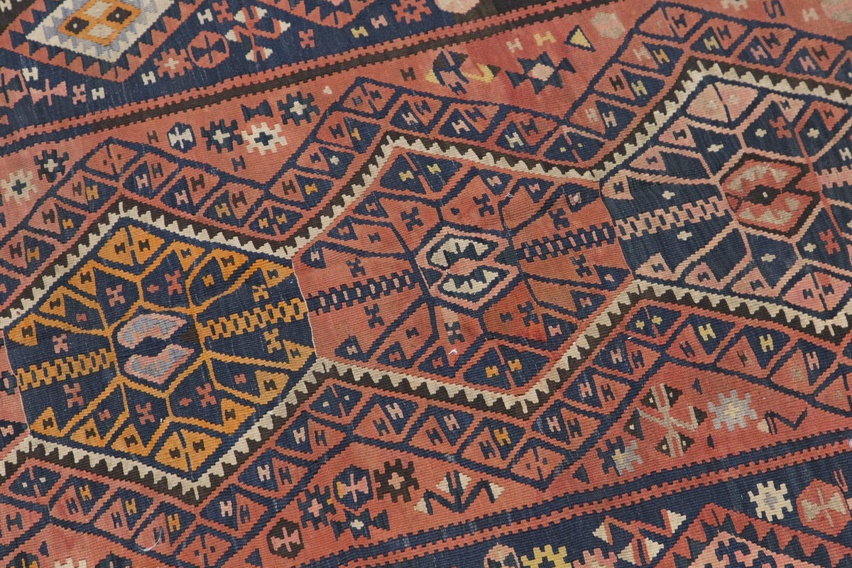 Lake Van Kilim, 163 x 322 cm / 5'4 x 10'7 feet