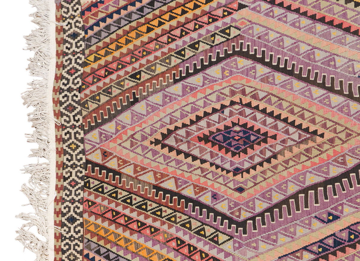 Lake Van Kilim, 80 Years Old, 153 x 244 cm / 5'0 x 8'0 feet