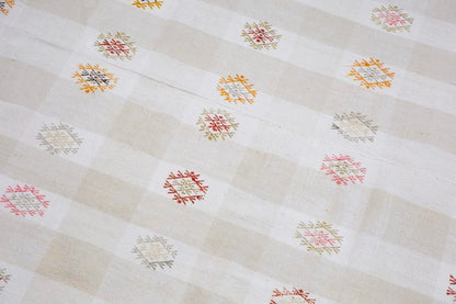 Large Turkish Kilim Rug 205x300 cm (6'9"x9'10")