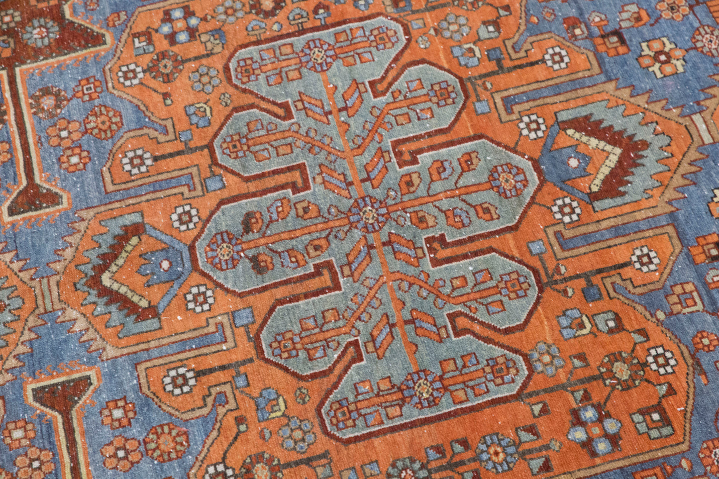 Large Turkish Rug 215x310 cm (7.0x10.2 ft)