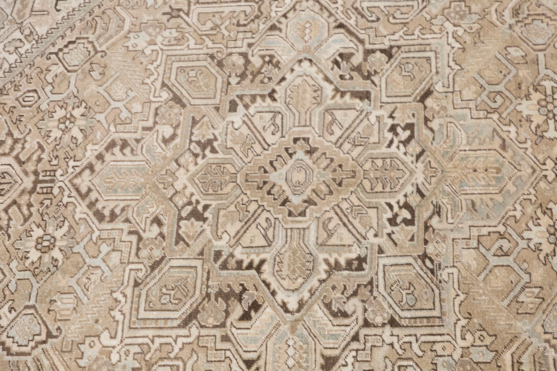 Large Turkish Rug 240x340 cm (7.9x11.2 ft)