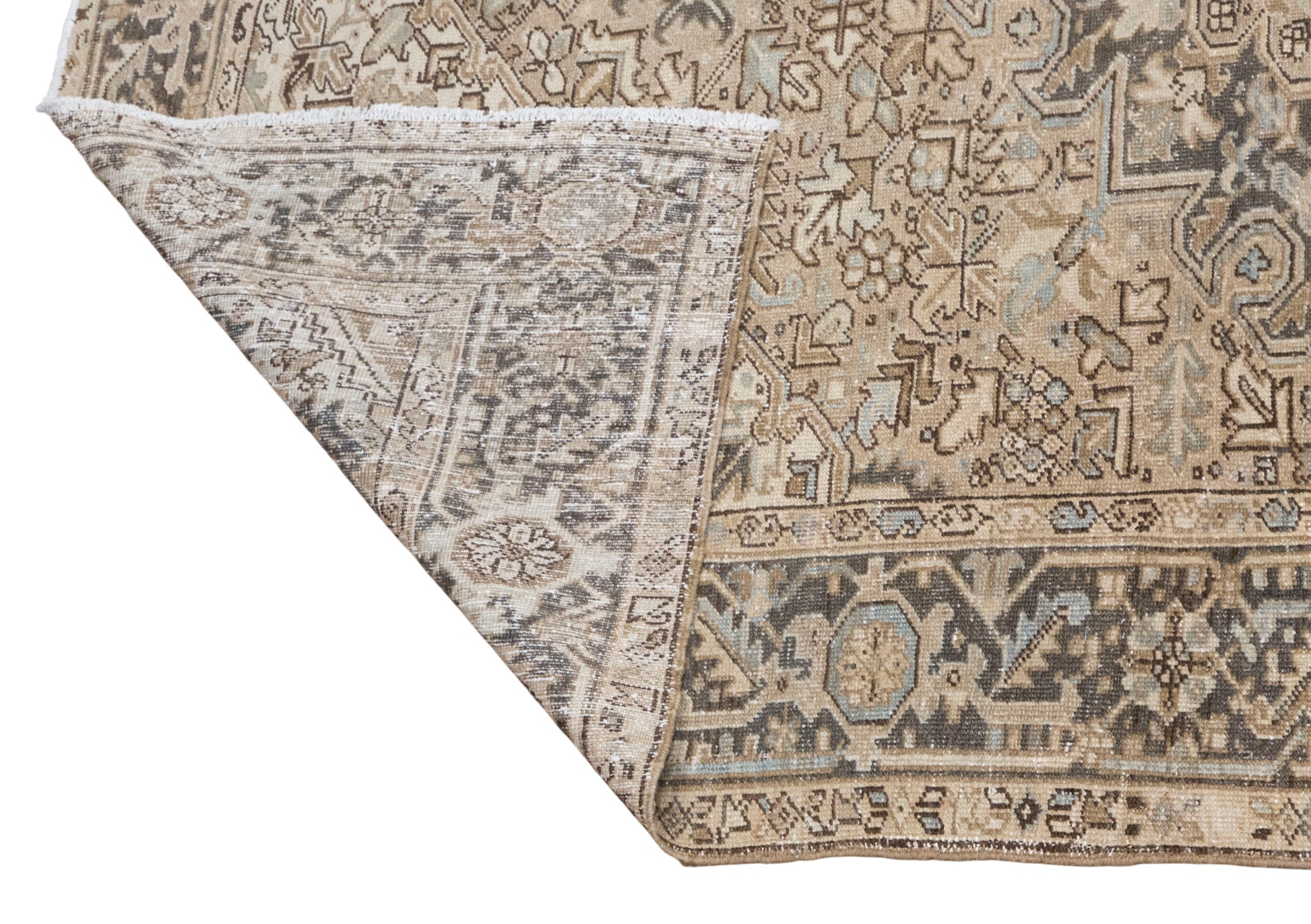 Large Turkish Rug 242x330 cm (7.9x10.8 ft)
