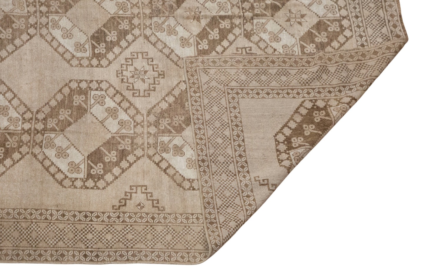 Large Vintage Turkish Ersarı Rug 230x320 cm (7.5x10.5 ft)