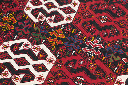Malatya Kilim, 177 x 360 cm / 6 x 12 feet