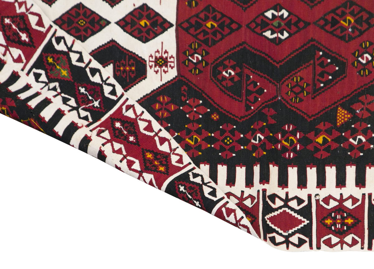 Malatya Kilim, 177 x 360 cm / 6 x 12 feet
