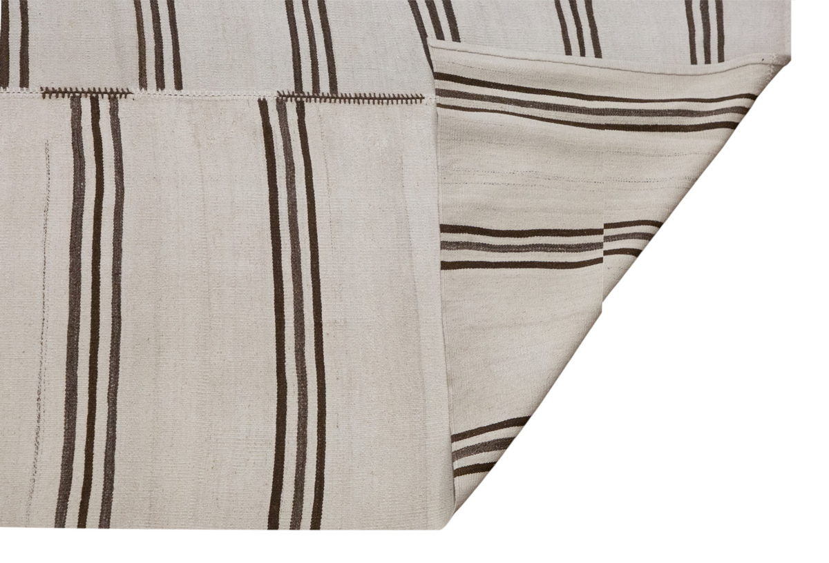 Minimalist Bohemian Decorative Light Rug - 235 x 355 cm / 7.7 x 11.6 feet