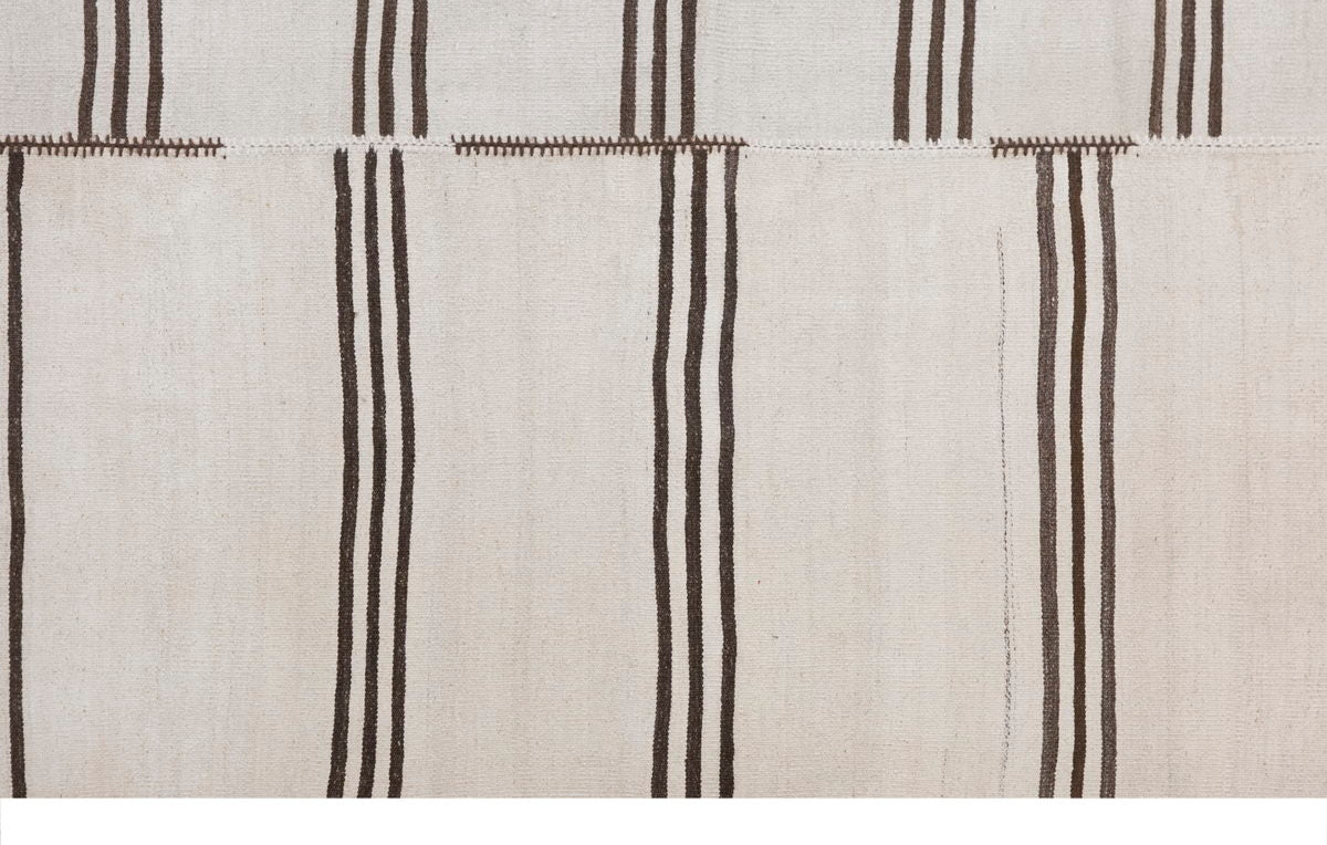 Minimalist Bohemian Decorative Light Rug - 235 x 355 cm / 7.7 x 11.6 feet