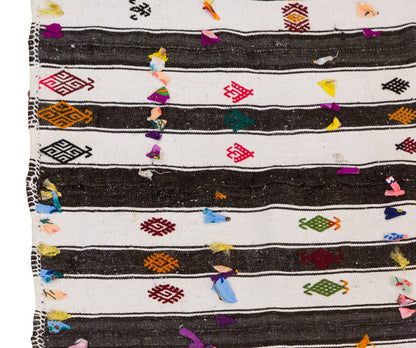 Minimalist Horizontal Stripes Rug, 150 x 195 cm / 4.9 x 6.4 ft