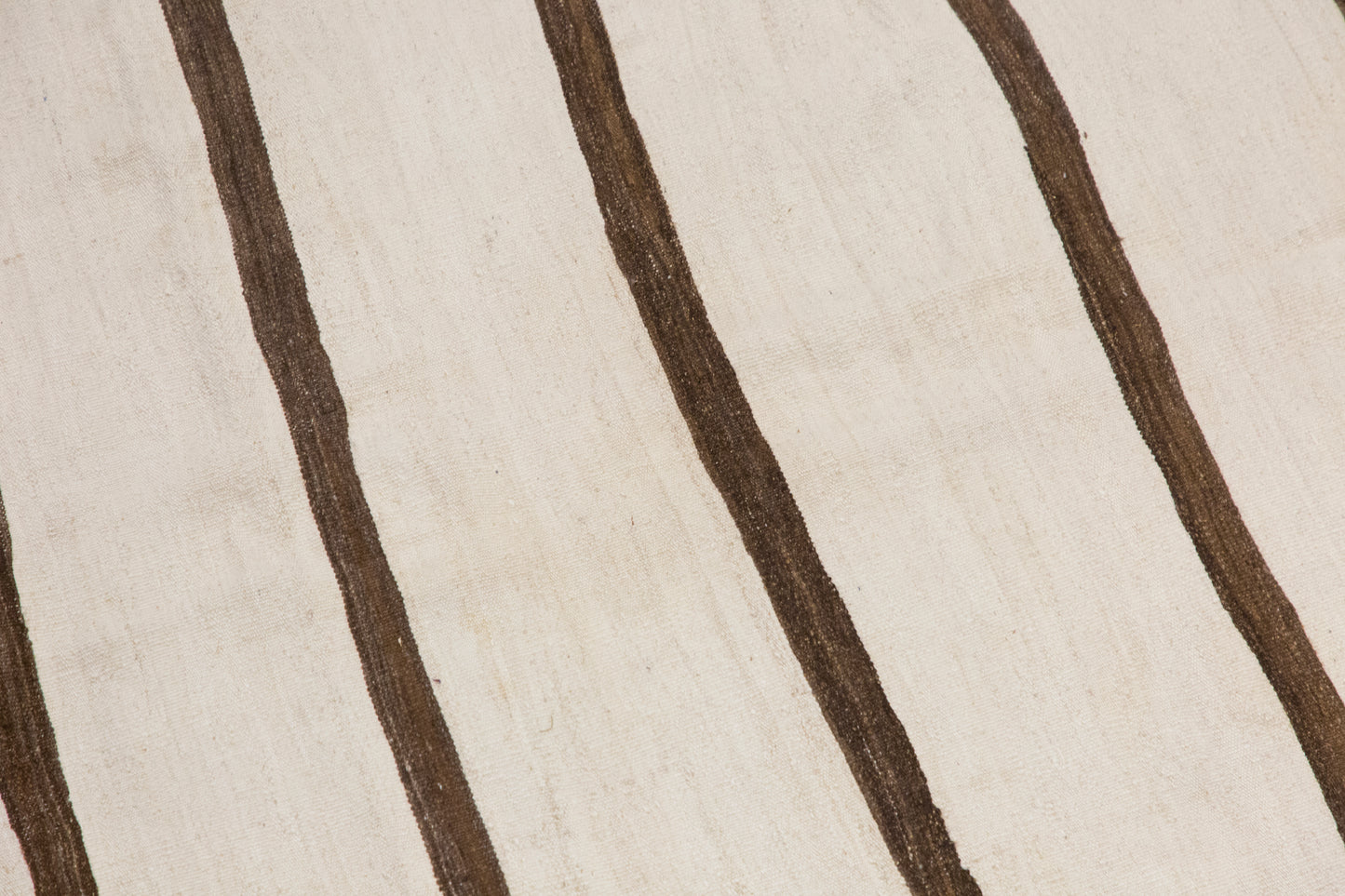 Minimalist Turkish Kilim 150x210 cm | 4.9×6.9 ft