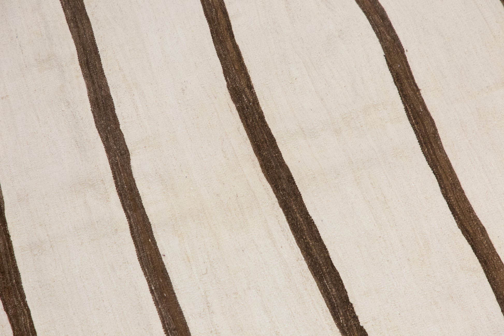 Minimalist Turkish Kilim 150x210 cm | 4.9×6.9 ft