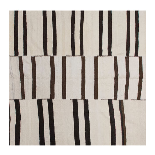Minimalist Turkish Kilim 220x220 cm | 7.2×7.2 ft