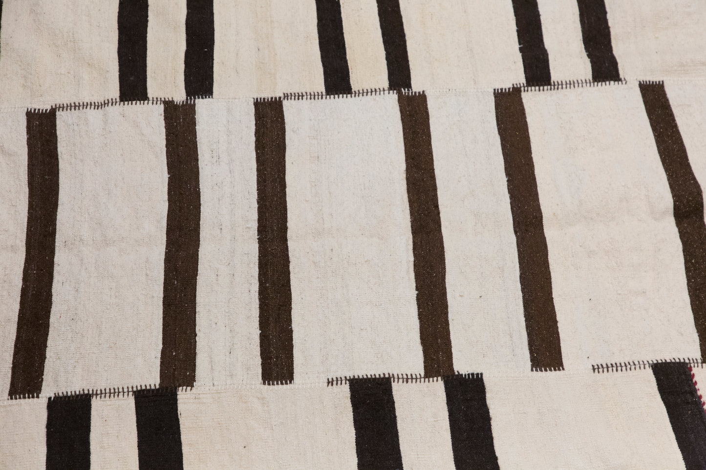 Minimalist Turkish Kilim 220x220 cm | 7.2×7.2 ft