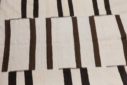 Minimalist Turkish Kilim 220x220 cm | 7.2×7.2 ft