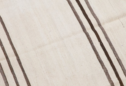 Minimalist Turkish Kilim Rug 160x200 cm | 5.3x6.6 ft