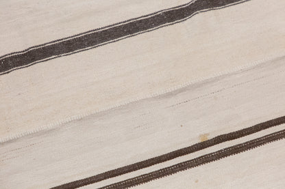 Minimalist Vintage Turkish Kilim Rug 170x225 cm (5.6x7.4 ft)