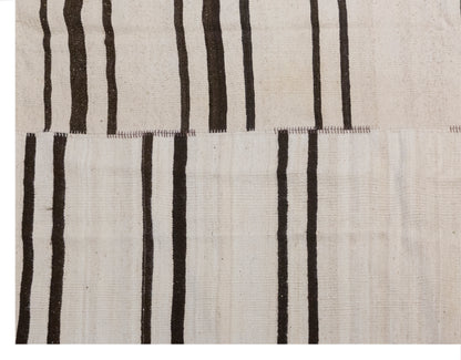 Minimalist Vintage Turkish Kilim Rug 200x230 cm (6.6x7.5 ft)