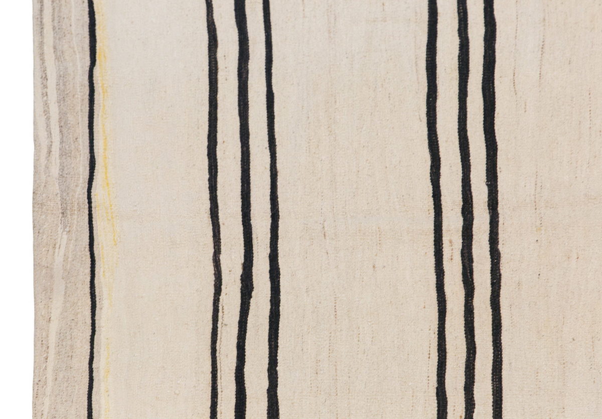 Neutral, Striped Turkish Kilim Rug – 4'9" x 6'9" (146 x 205 cm)