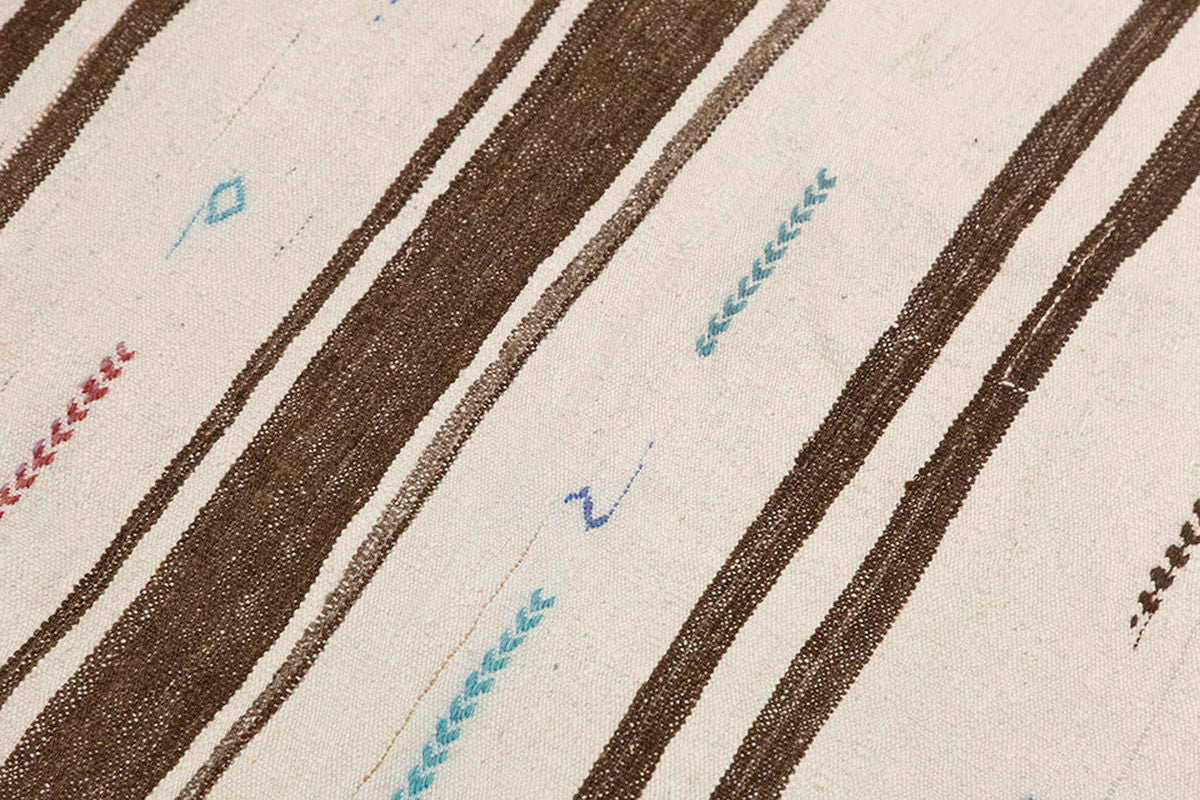 Neutral Kilim 4'4" x 6'4" feet 133 x 192 cm