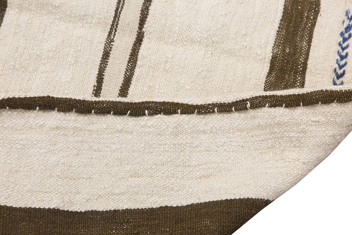 Neutral Kilim 4'5" x 7'1" feet 134 x 215 cm