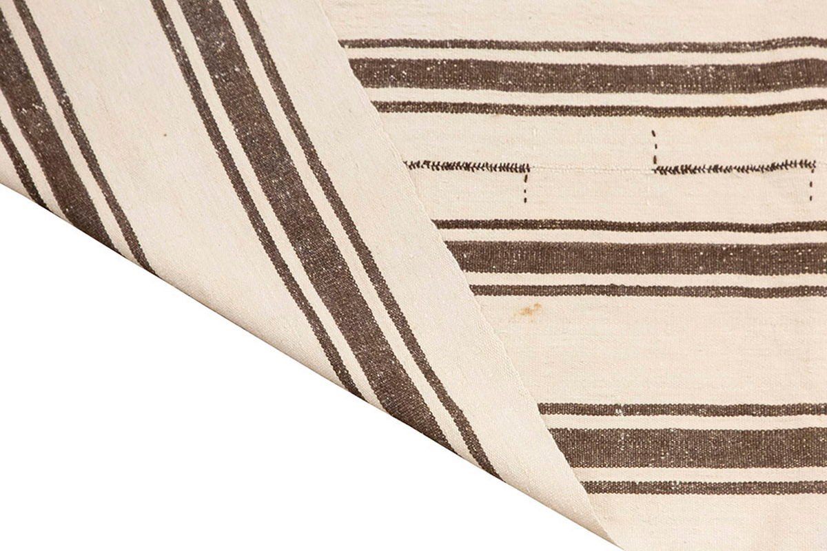 Neutral Kilim 4'8" x 9'2" feet 142 x 280 cm