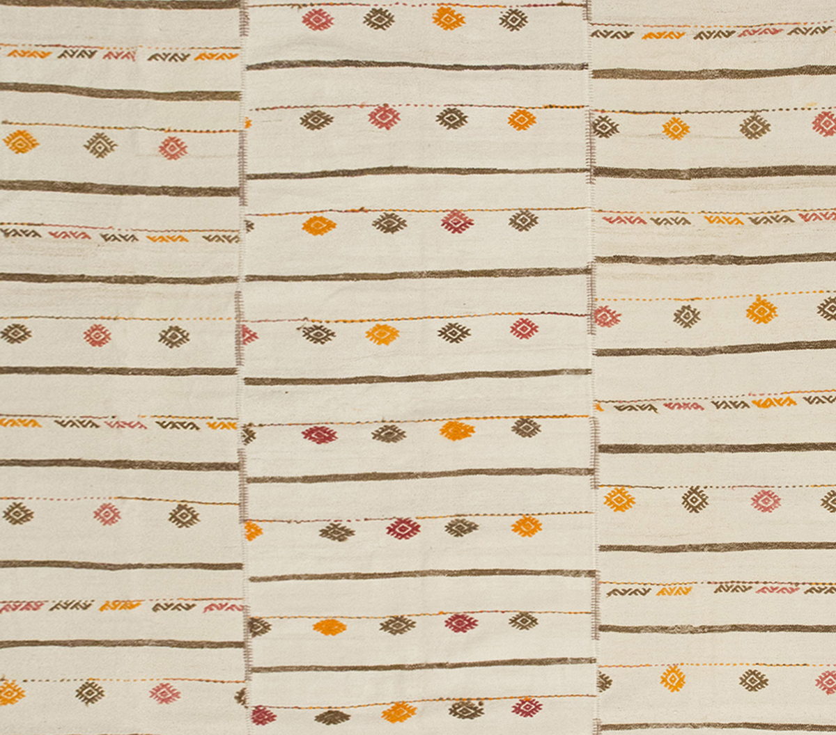 Neutral Kilim 9'1" x 10 feet 276 x 304 cm
