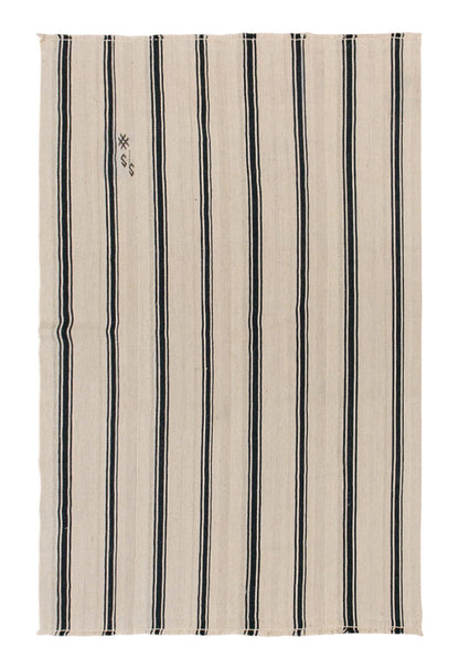 Neutral Turkish Kilim Rug – 4'11" x 7'9" (150 x 236 cm)