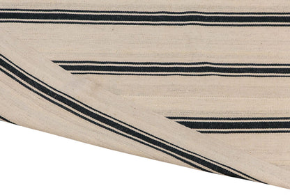 Neutral Turkish Kilim Rug – 4'11" x 7'9" (150 x 236 cm)