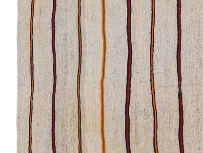 Neutral Turkish Kilim Rug – 4'7" x 8'2" (140 x 250 cm)