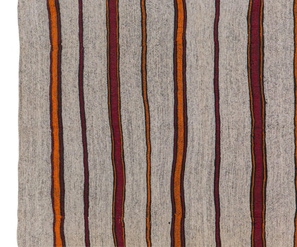 Neutral Turkish Kilim Rug – 4'9" x 8'6" (145 x 260 cm)