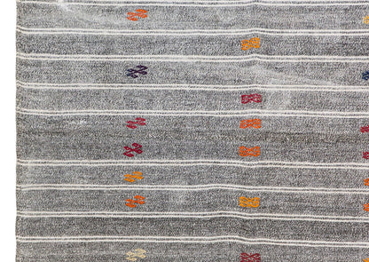 Neutral Turkish Kilim Rug – 5'10" x 9'8" (178 x 295 cm)