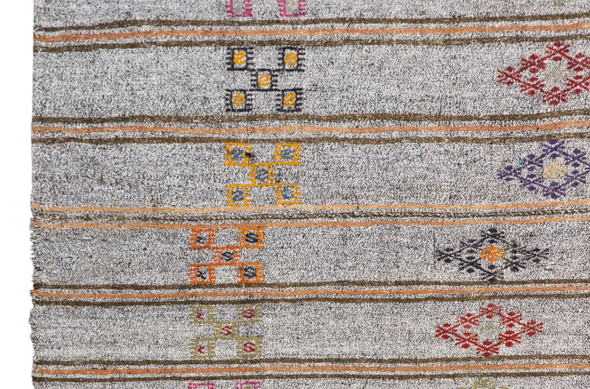Neutral Turkish Kilim Rug – 7'7" x 10'8" (230 x 325 cm)