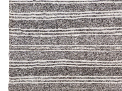 Neutral Turkish Kilim Rug – 7'9" x 10'6" (235 x 320 cm)