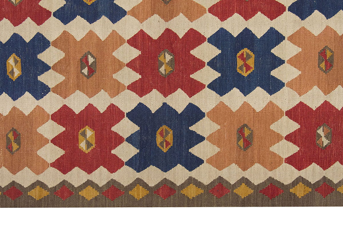 New Handmade Kilim 4'10 x 6'7 feet 148 x 200 cm