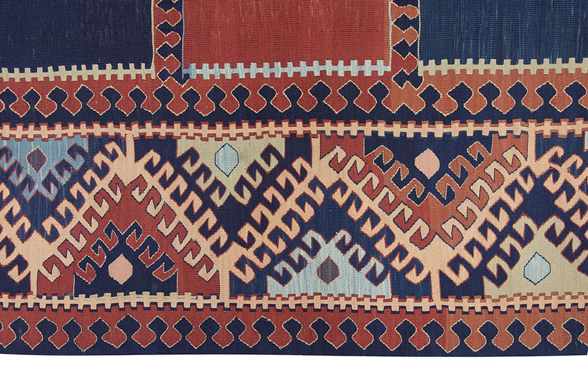 New Handmade Kilim 4'11 x 6'3 feet 150 x 190 cm