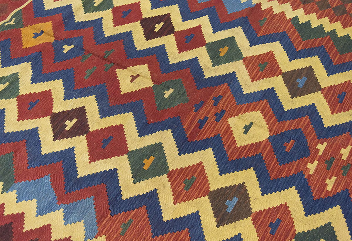 New Handmade Kilim 4'8 x 6'7 feet 142 x 200 cm