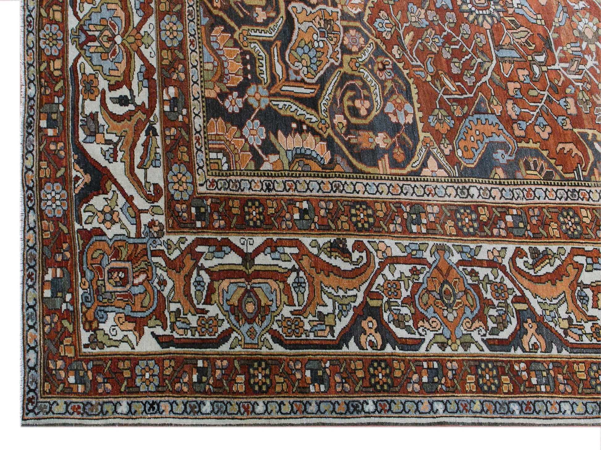 Oversize Baktiyari Rug 370x570 cm, 12'2" x 18'8"