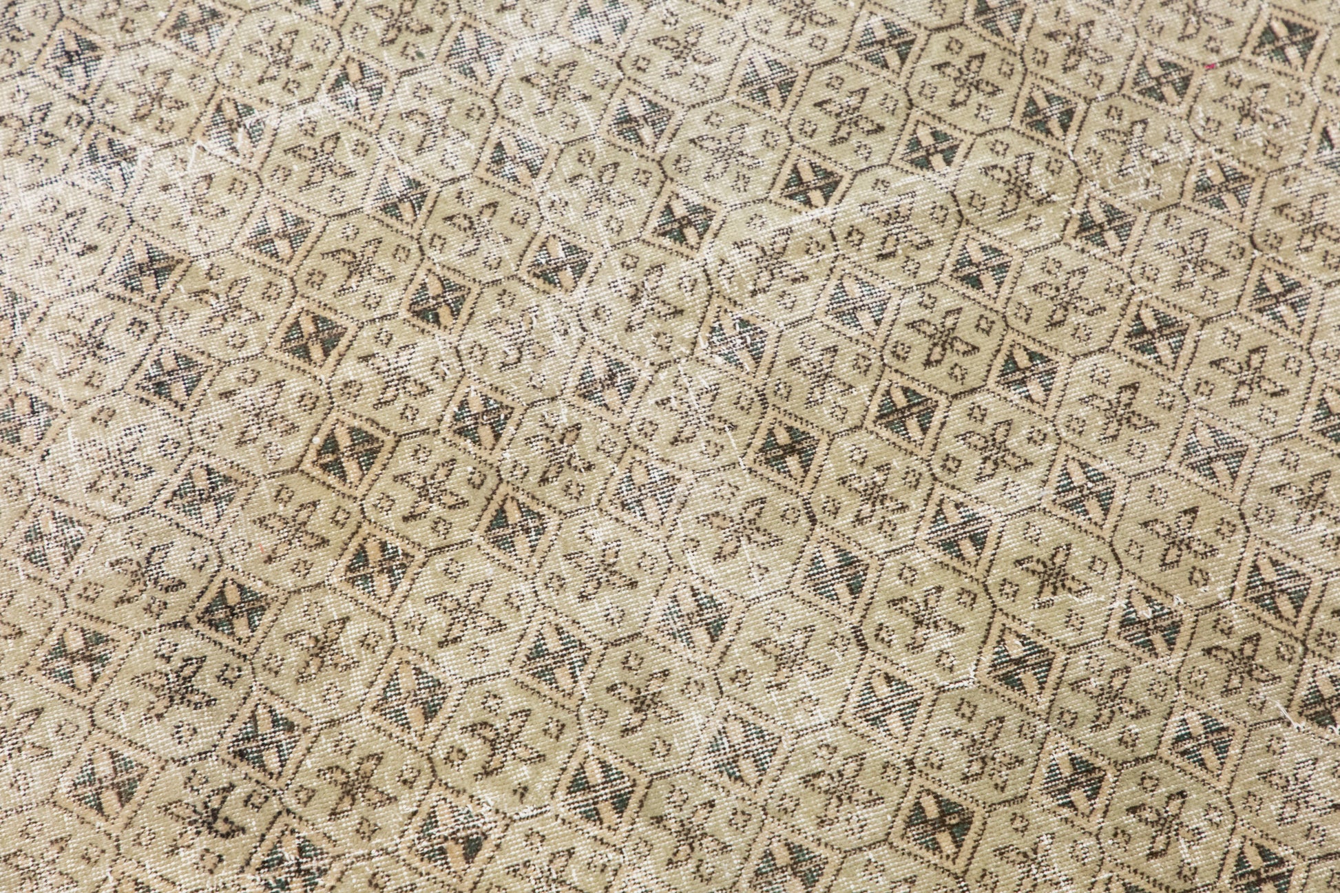 Oversized Oushak Rug 200 x 295 cm (6.6 x 9.7 ft)