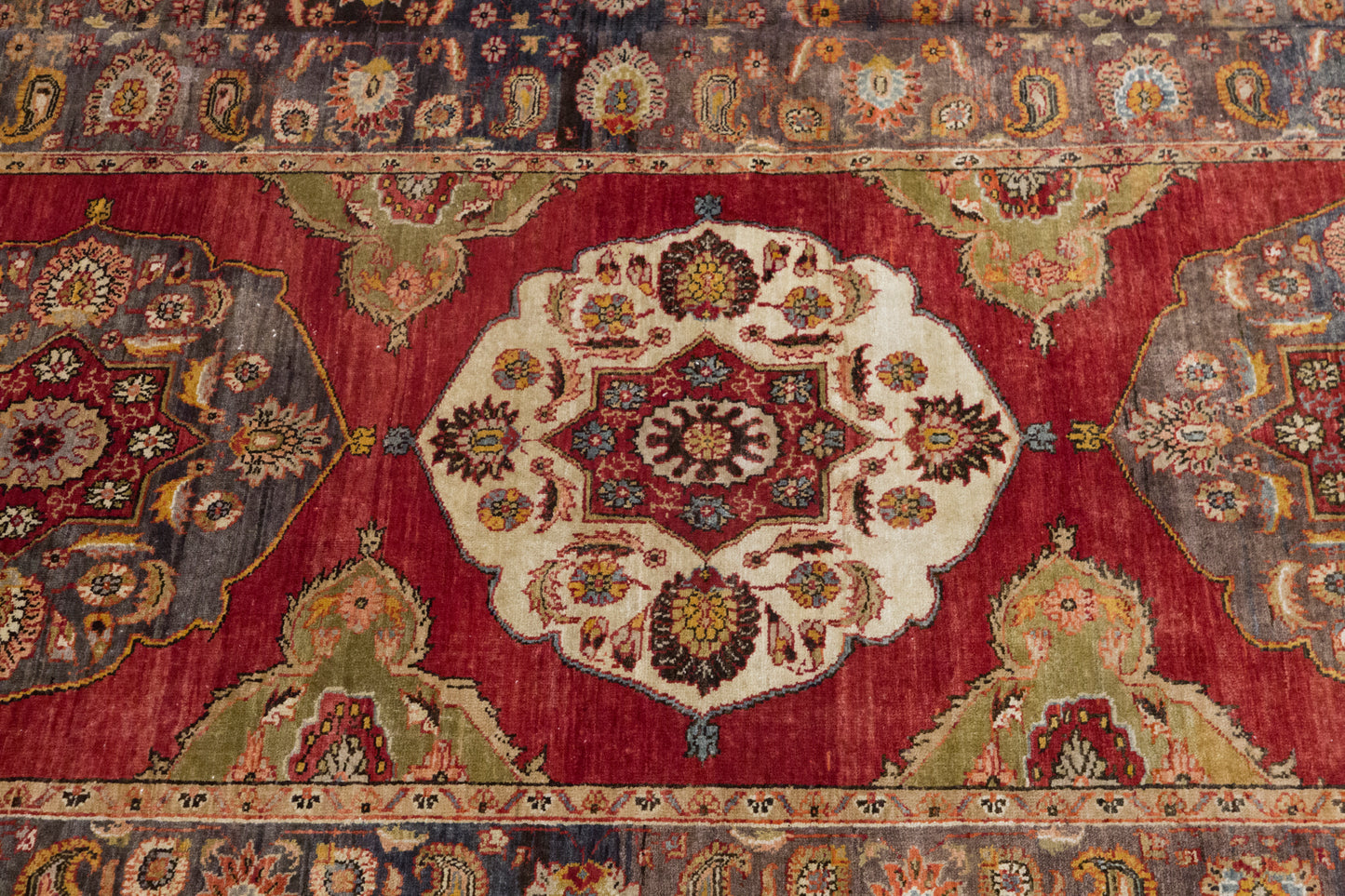 Oversized Vintage Turkish Rug 305 x 475 cm | 10'0" x 15'7" ft