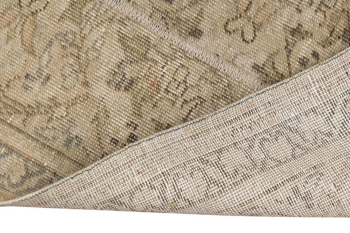 Runner Rug 1'4" x 10'6" feet 40 x 319 cm