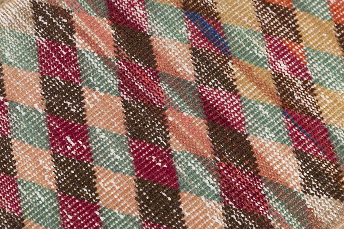 Runner Rug 1'6" x 6' feet 46 x 183 cm